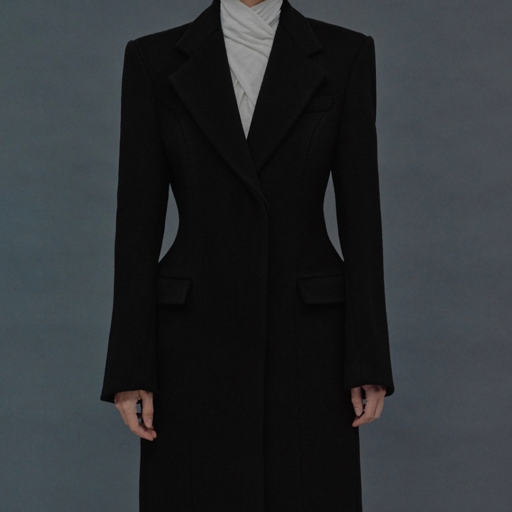 Black Holin Hourglass Coat